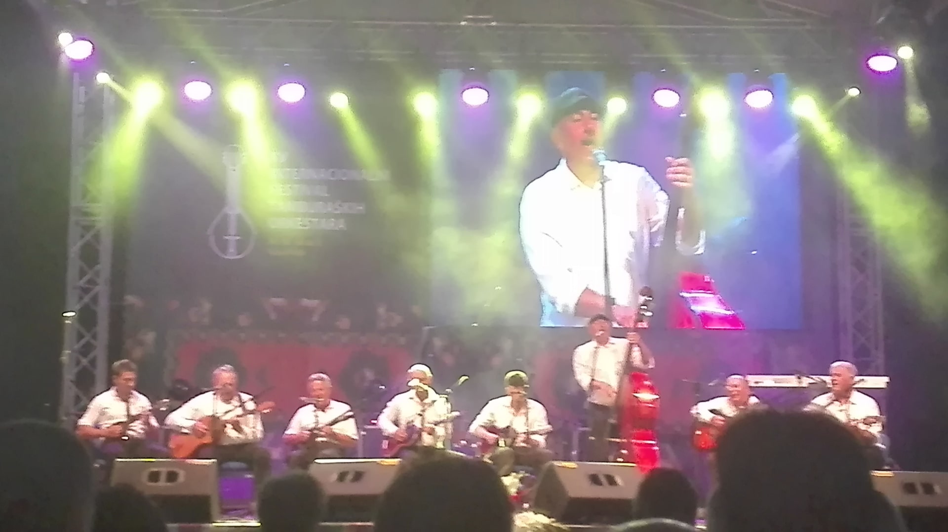 Како ишта рећи када је мук